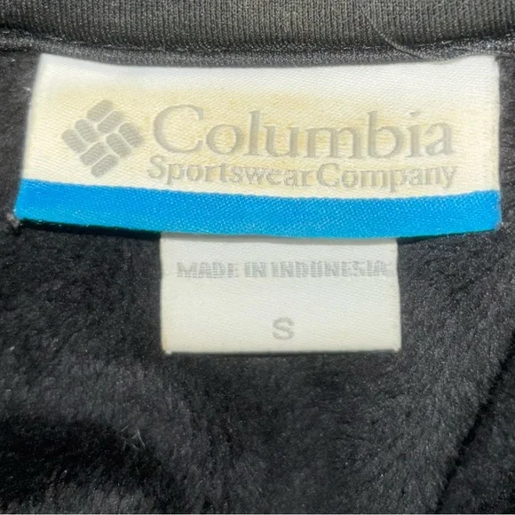 Columbia Women's Black Fleece Zip Sweater - Picture 7 of 7